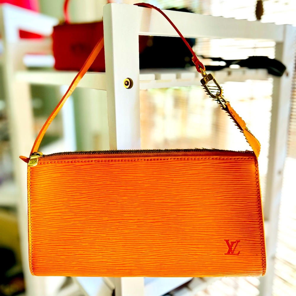 Louis Vuitton Epi Pochette